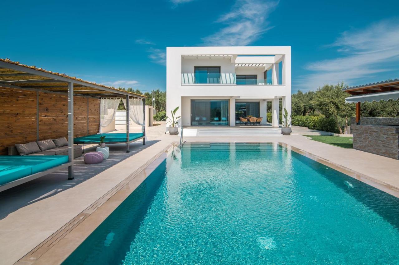 Antonia Villa - Luxurious Serenity With Private Pool, By Zantewize Kalipádhon Exterior photo