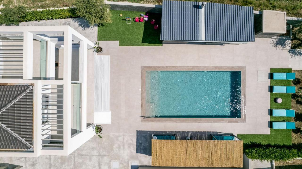 Antonia Villa - Luxurious Serenity With Private Pool, By Zantewize Kalipádhon Exterior photo